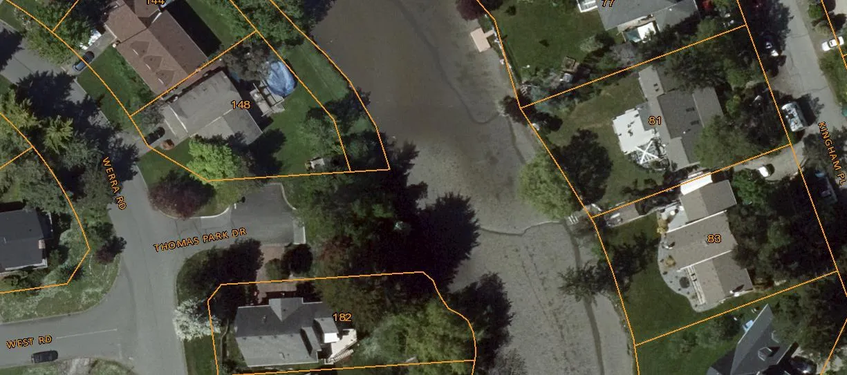Aerial view of Thomas Park Drive road end area with property boundary overlays