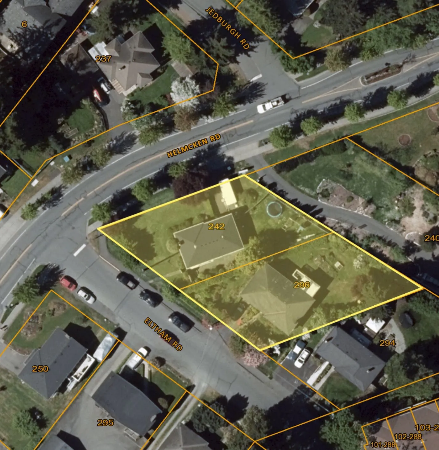 Aerial map showing 242 Helmcken Road and 296 Eltham Road subject properties