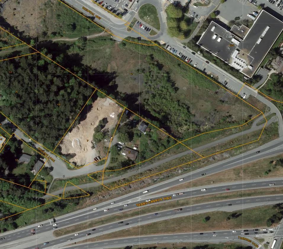 Aerial photograph of the project site at 7 Erskine Lane outlined in yellow