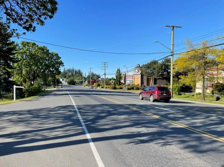 Photo of Admirals Road current conditions, described as an unsafe corridor for people walking, cycling, and rolling.