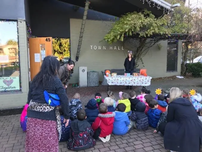 Students from View Royal Elementary School visiting Town Hall