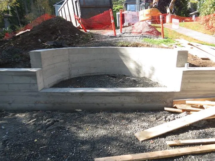 The sitting area bench construction