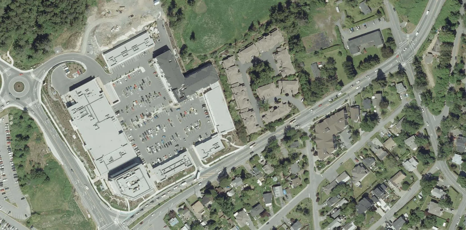 Aerial overview of Eagle Creek Village and surrounding site context