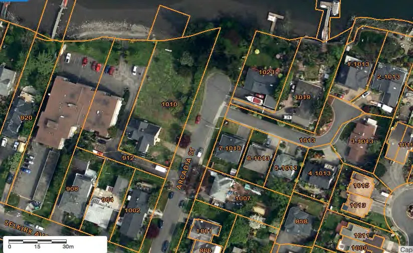 Satellite map of Arcadia Street showing property boundaries and public access point