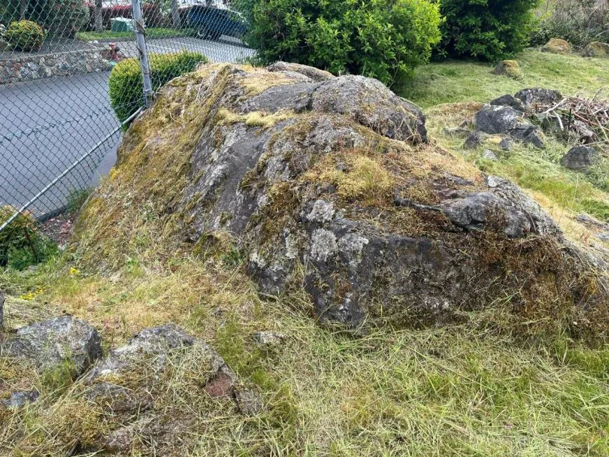 Steep slope towards requested access