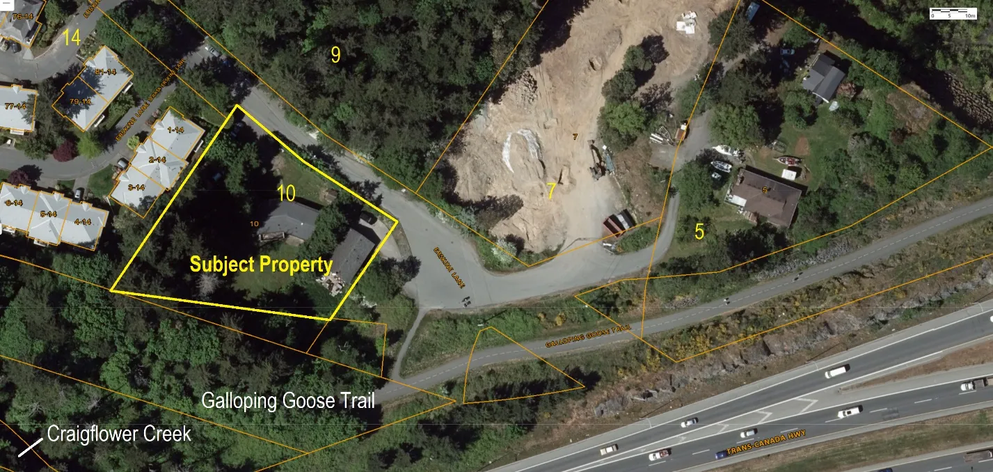 Aerial view of the subject property at 10 Erskine Lane