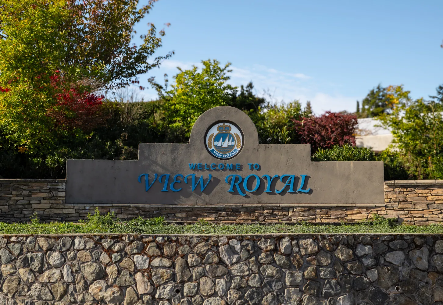 Welcome to View Royal stone sign
