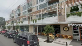 Multi-unit detached house