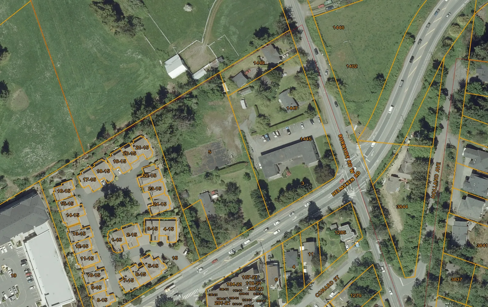 Map showing current site conditions, legal lot boundaries, and neighboring properties
