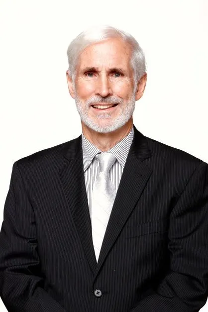 Portrait of Councillor Gery Lemon