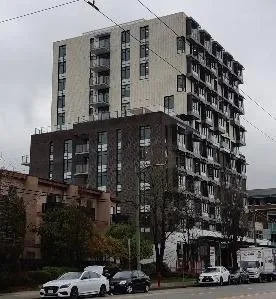 Photo of a multi-story apartment building