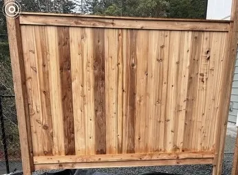 Solid privacy fence (cedar)