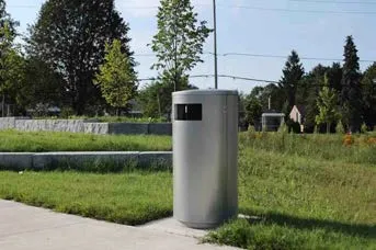 Maglin 650 trash container