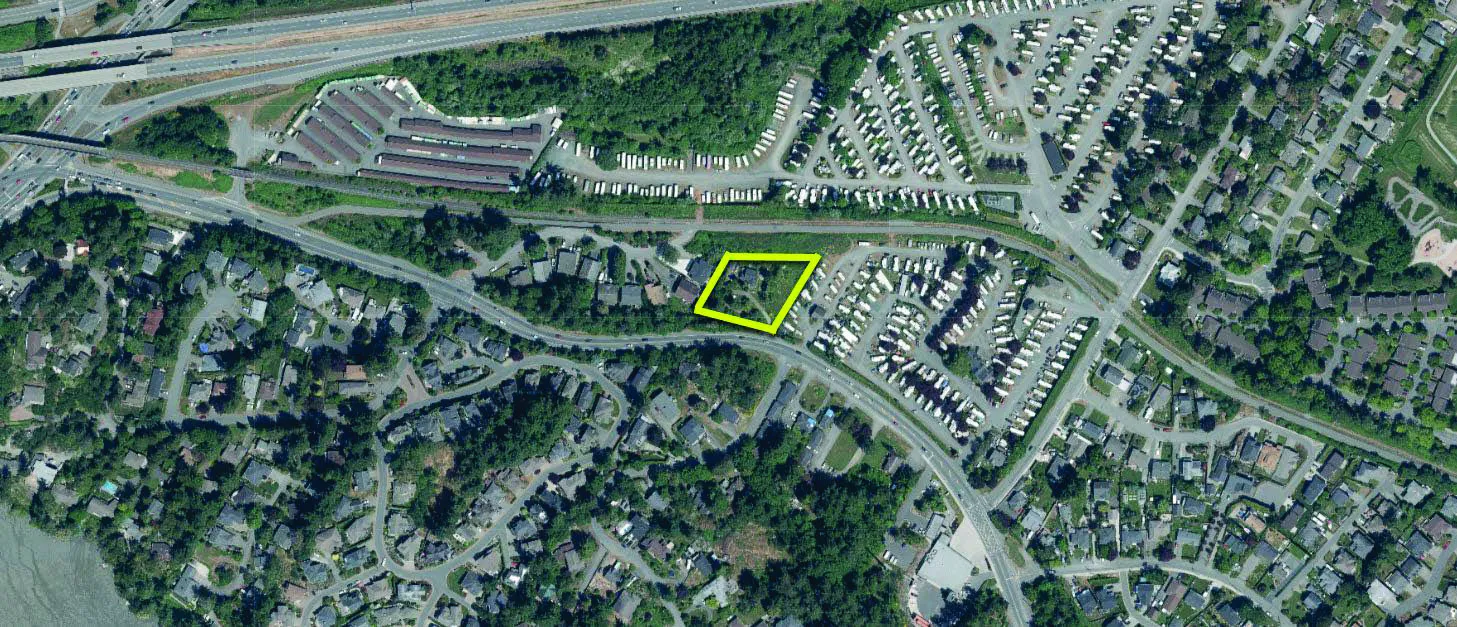 Aerial location map of 346 Island Highway showing the property boundaries outlined in yellow