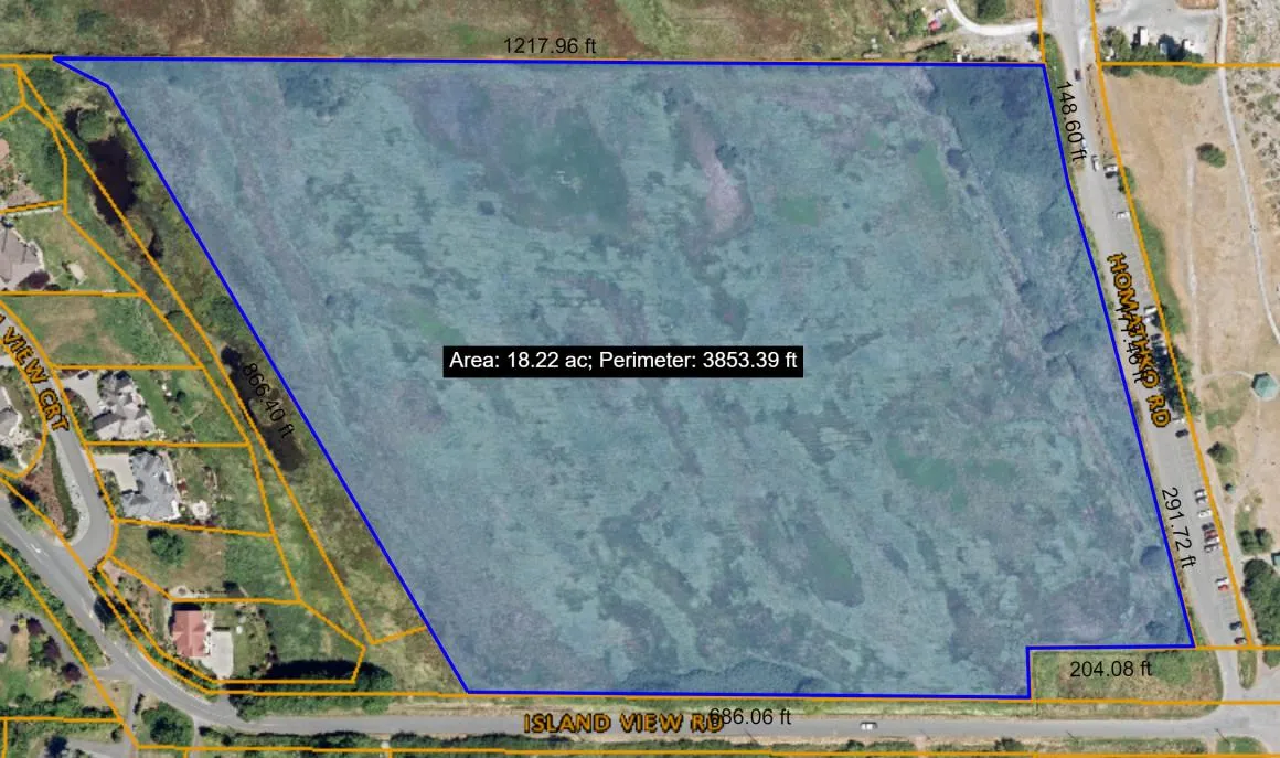 Aerial map of the 18.22 acre field at Island View Rd showing perimeter and area measurements