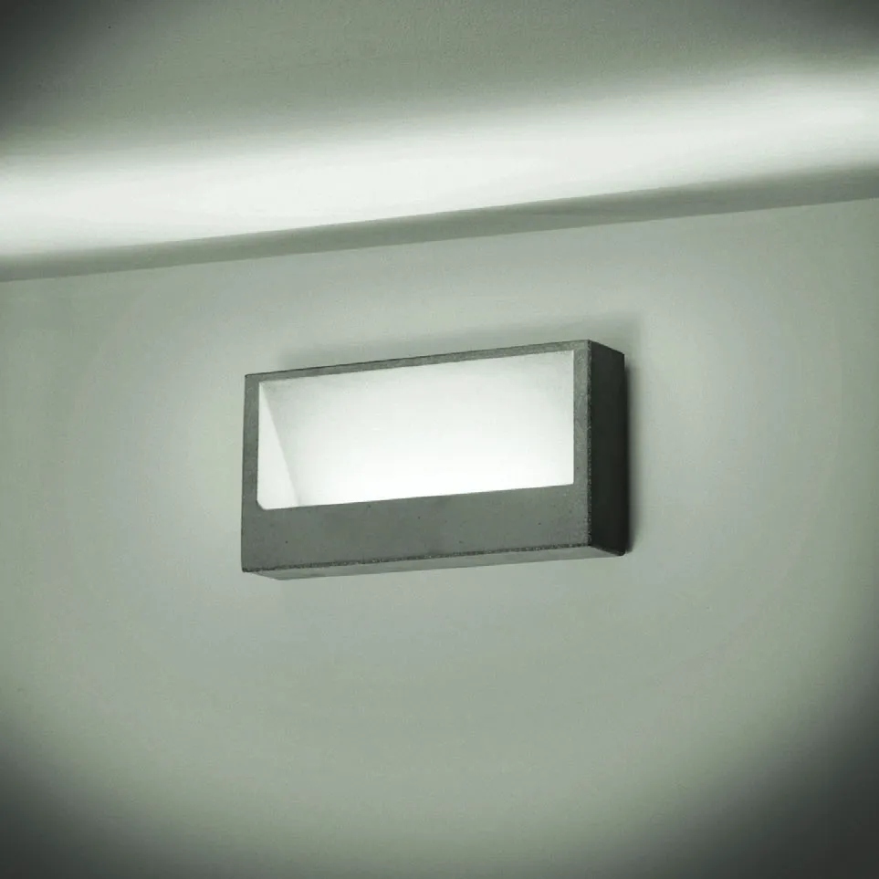 Recessed rectangular LED wall light fixture