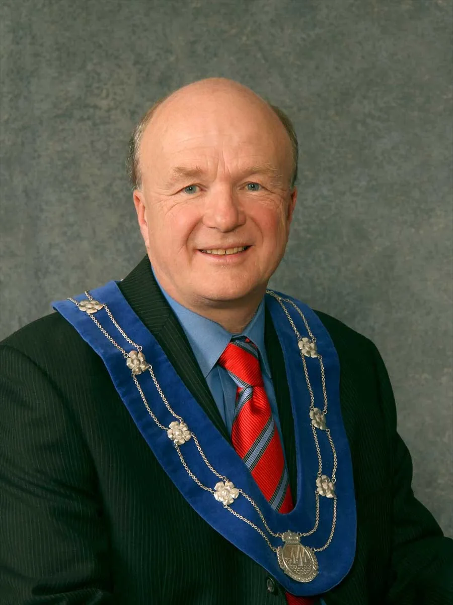 Group portrait of the Town of View Royal Mayor and Council members